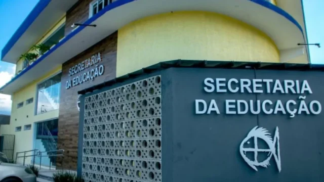 assédio em escola municipal