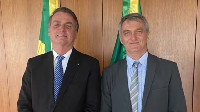 Bolsonaro visita irmão