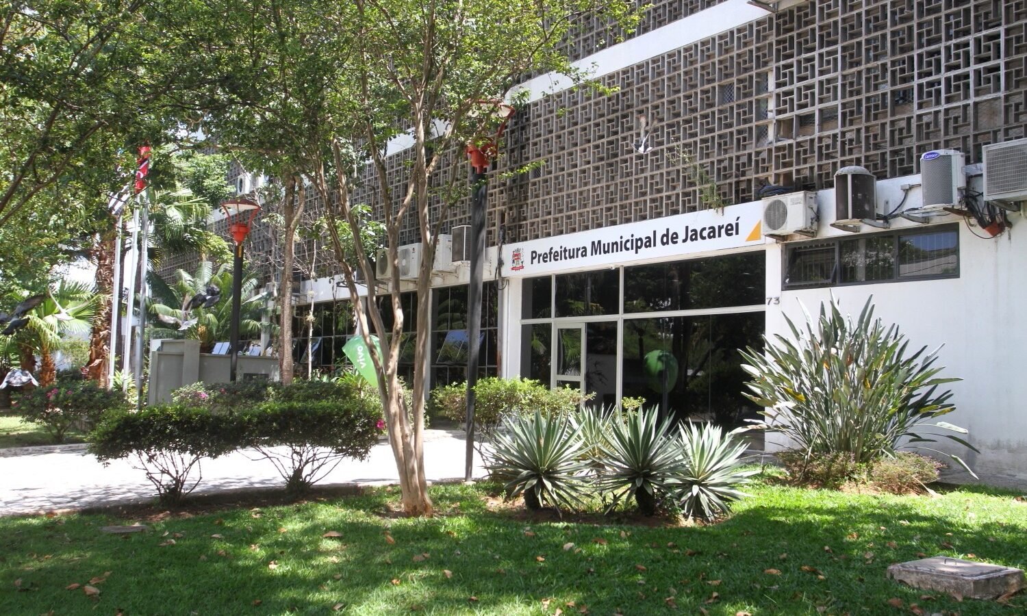 dívidas em Jacareí
