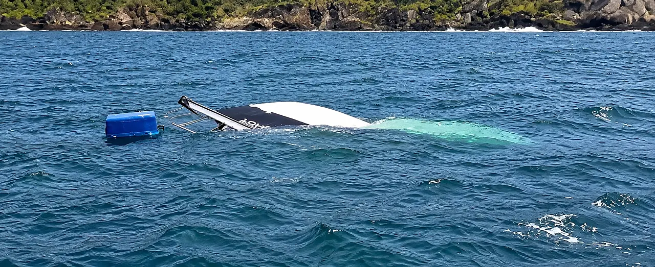 naufrágio em Ilhabela
